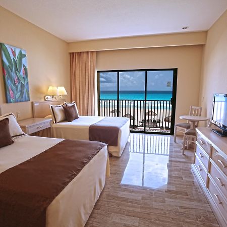 The Royal Islander - An All Suites Resort Cancun Exterior photo