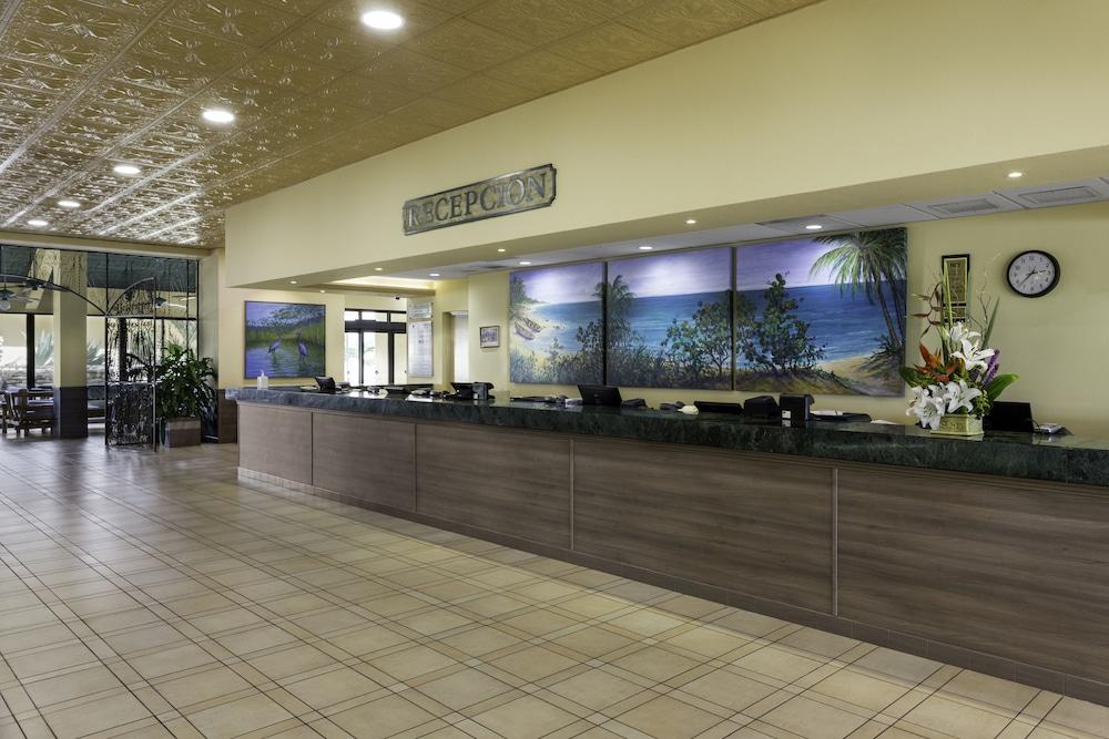 The Royal Islander - An All Suites Resort Cancun Exterior photo