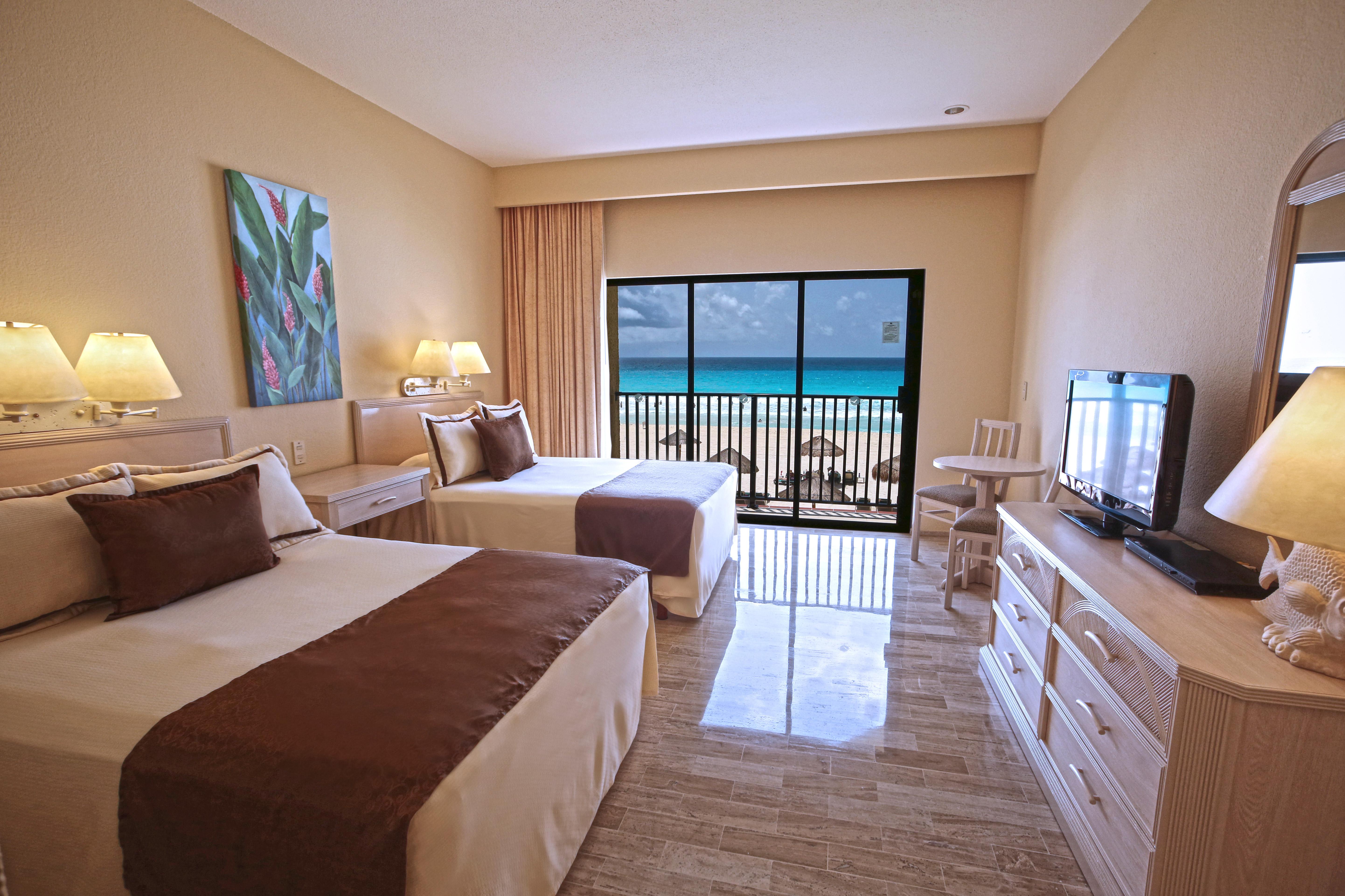 The Royal Islander - An All Suites Resort Cancun Exterior photo