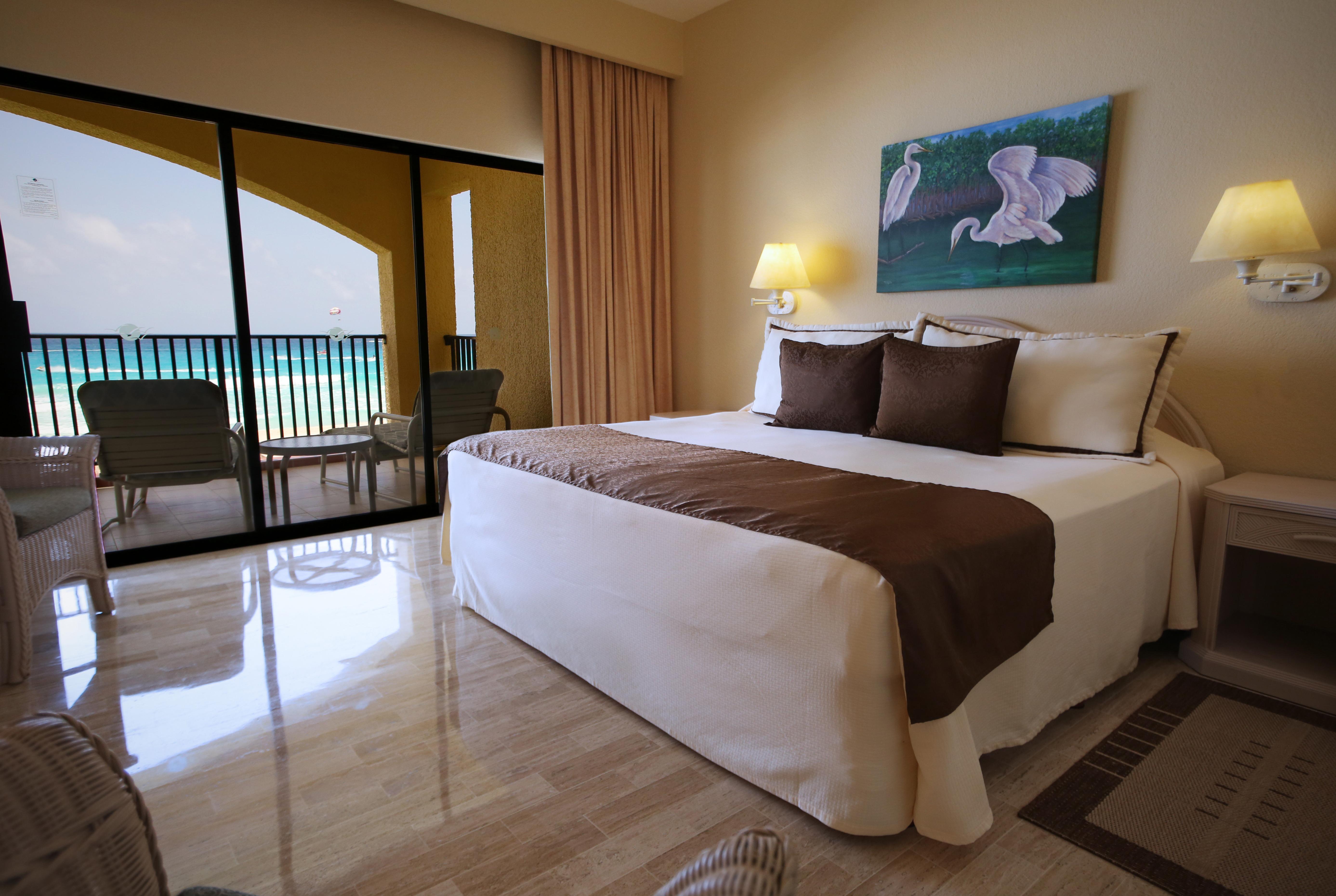 The Royal Islander - An All Suites Resort Cancun Exterior photo