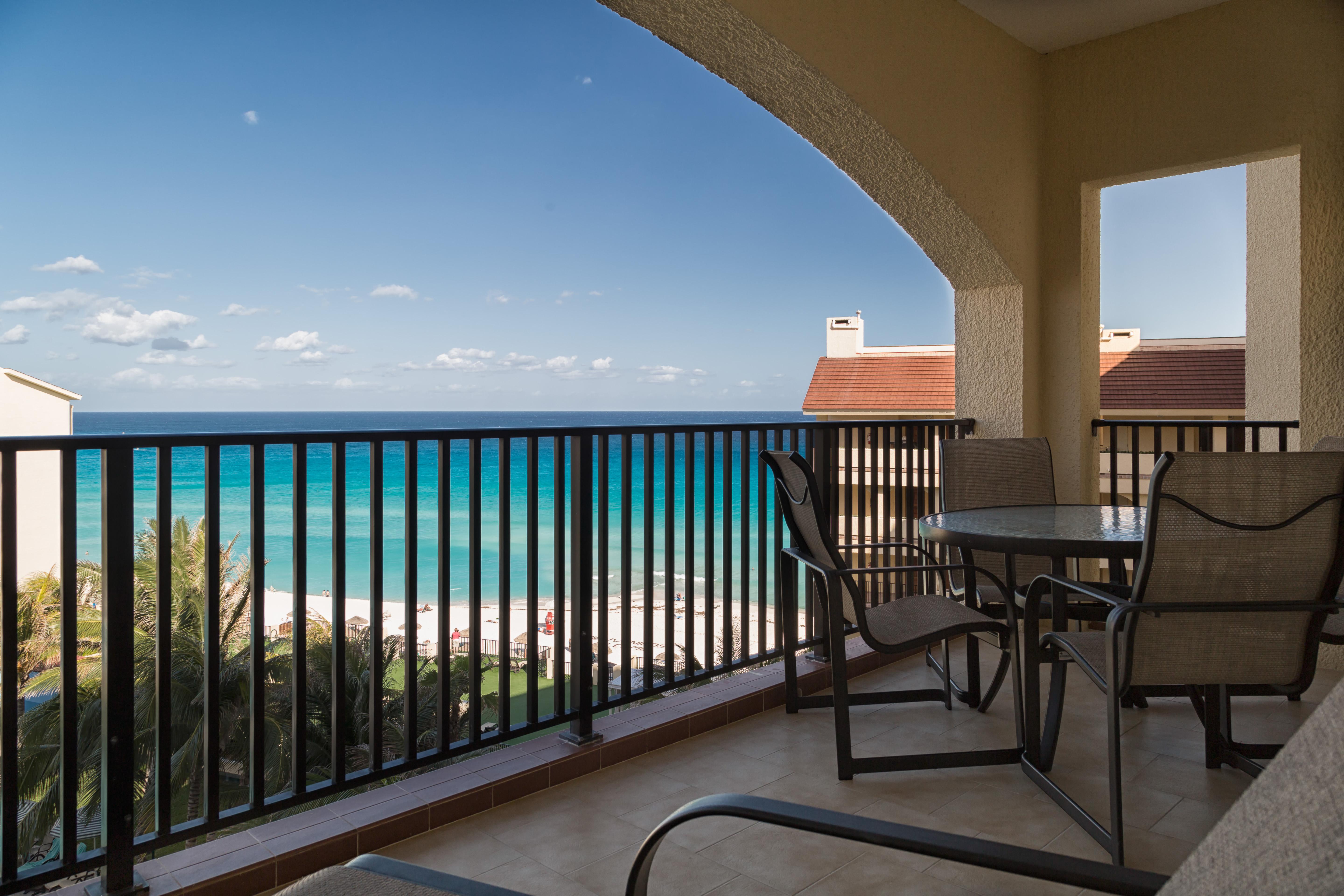The Royal Islander - An All Suites Resort Cancun Exterior photo