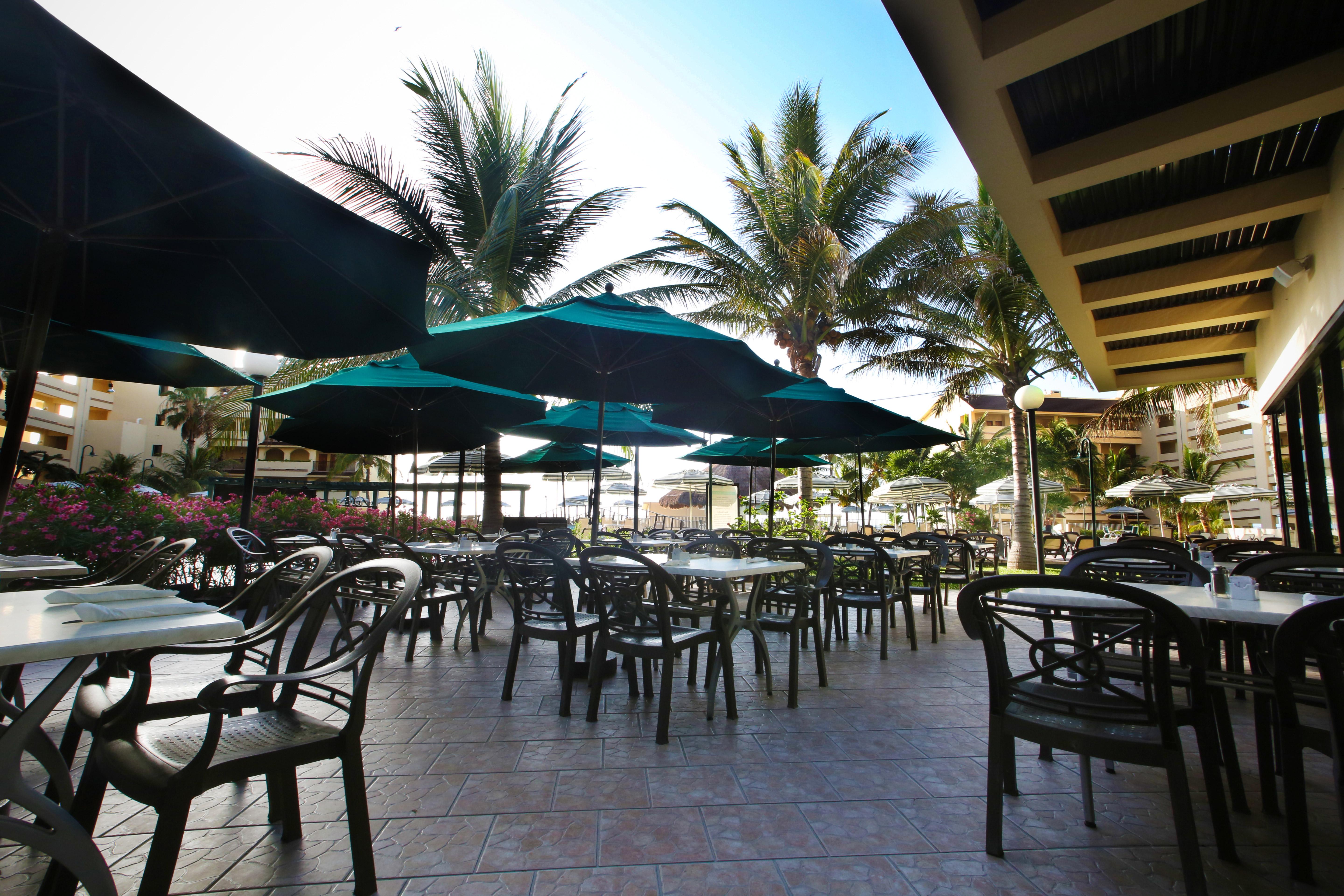 The Royal Islander - An All Suites Resort Cancun Exterior photo