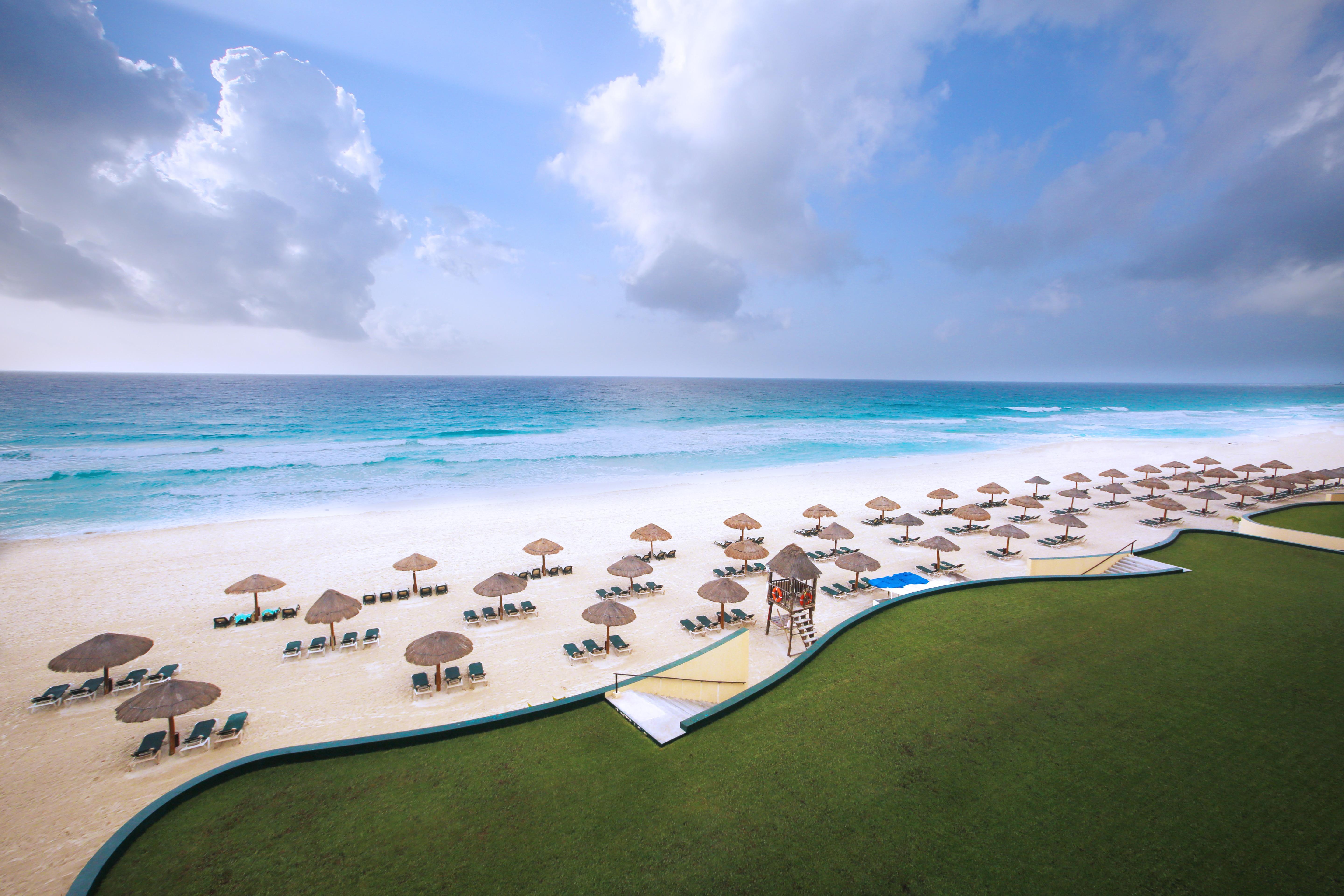 The Royal Islander - An All Suites Resort Cancun Exterior photo