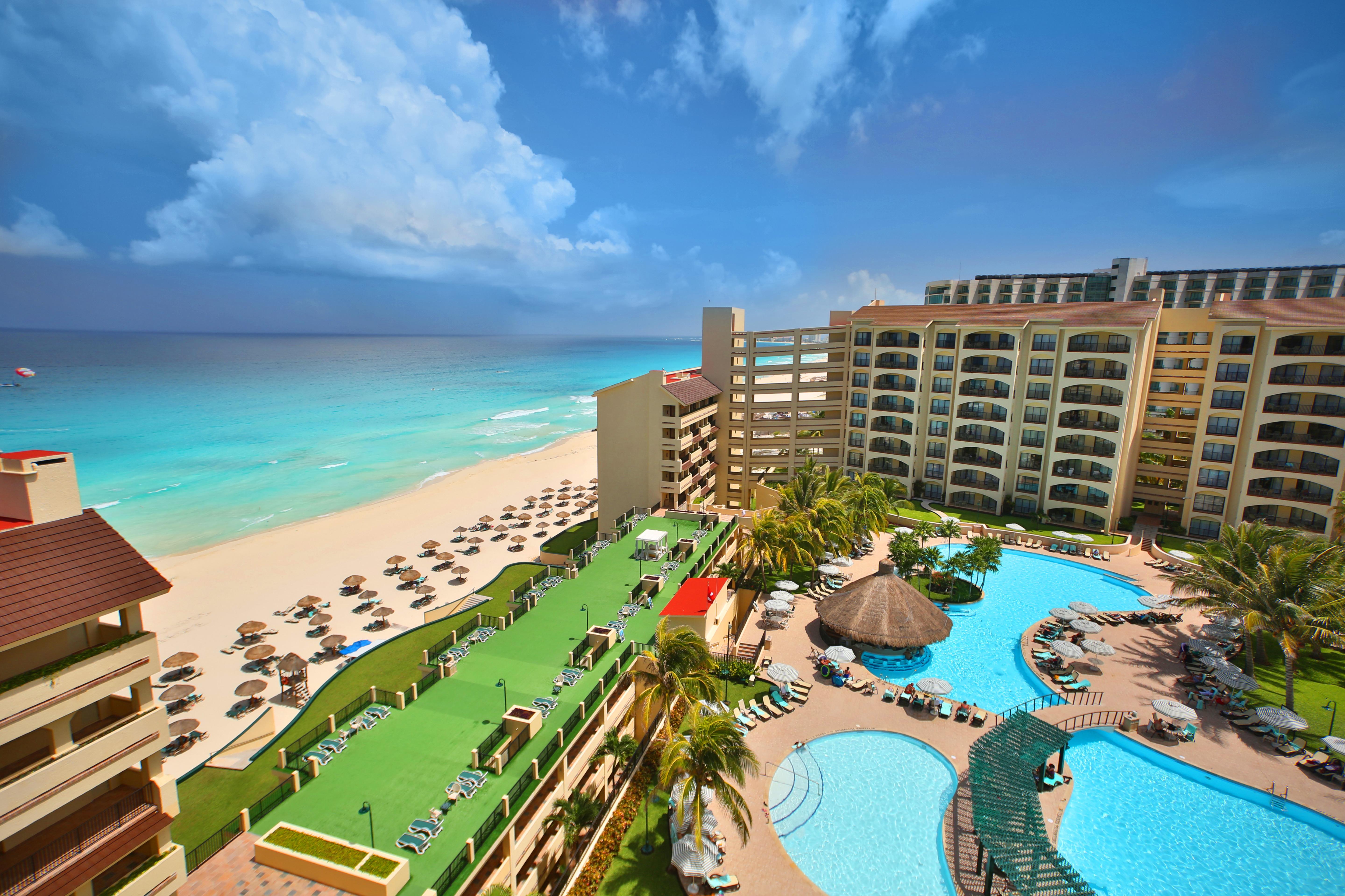 The Royal Islander - An All Suites Resort Cancun Exterior photo