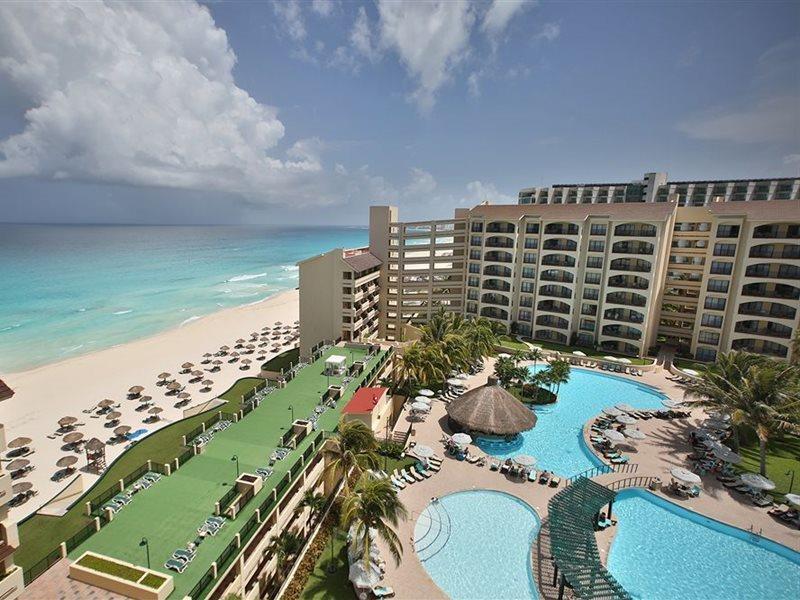 The Royal Islander - An All Suites Resort Cancun Exterior photo